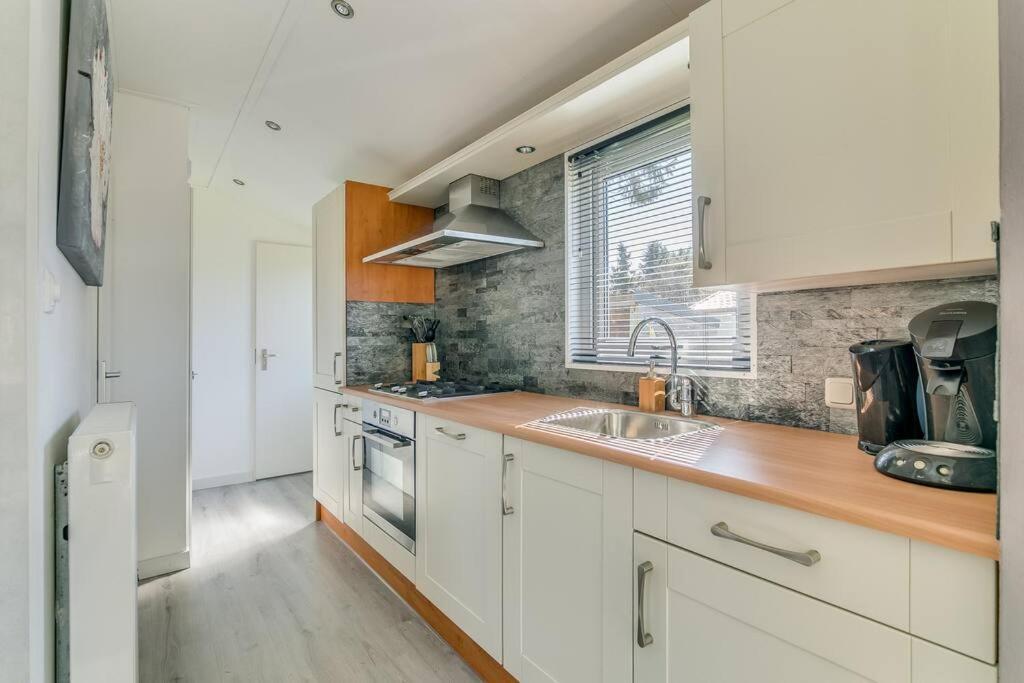 4-Pers. Chalet Met Eigen Parkeerplaats In Veluwe Putten Exterior foto