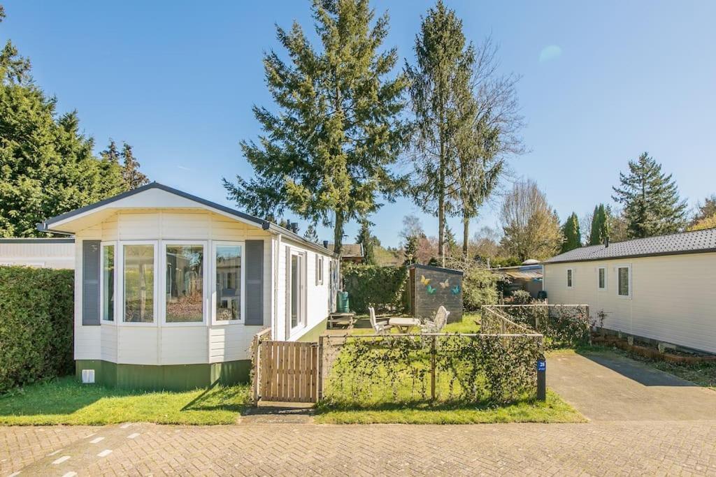 4-Pers. Chalet Met Eigen Parkeerplaats In Veluwe Putten Exterior foto