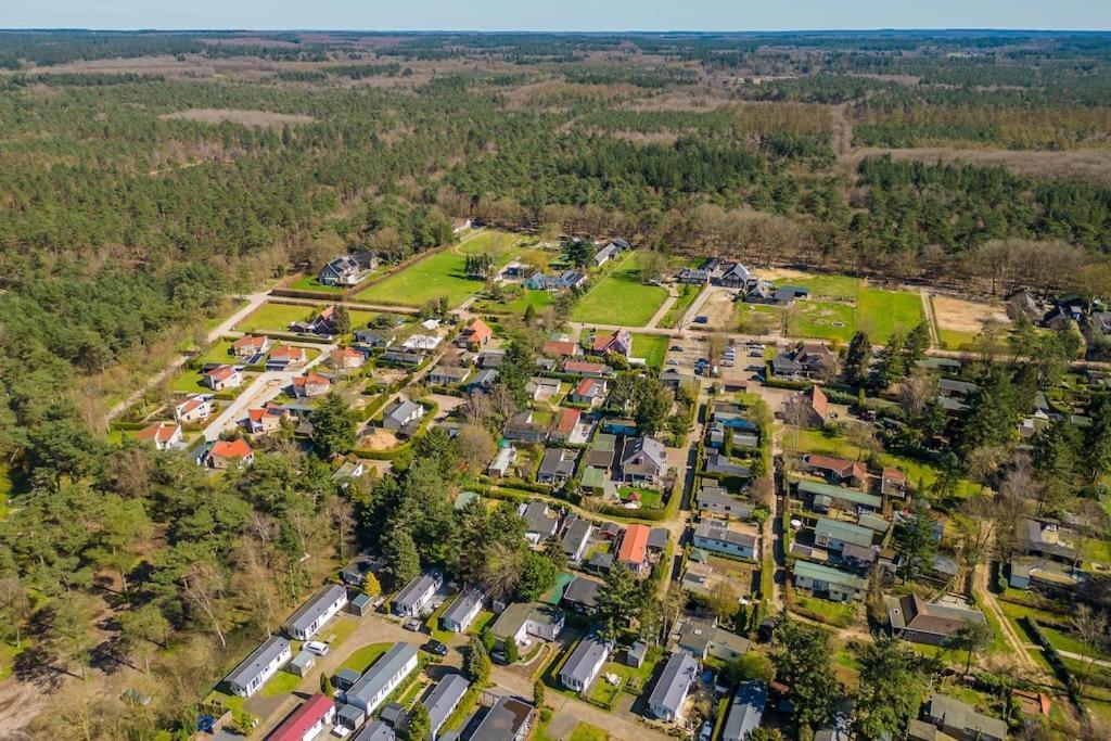4-Pers. Chalet Met Eigen Parkeerplaats In Veluwe Putten Exterior foto