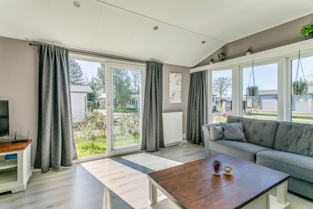 4-Pers. Chalet Met Eigen Parkeerplaats In Veluwe Putten Exterior foto