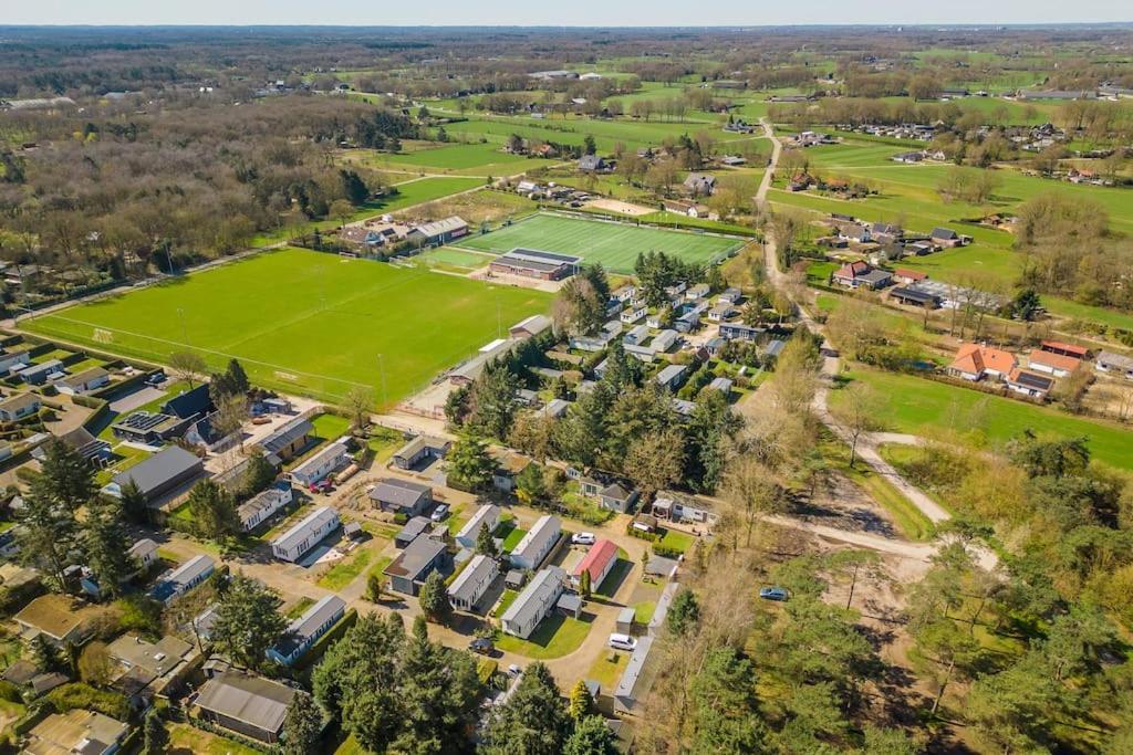4-Pers. Chalet Met Eigen Parkeerplaats In Veluwe Putten Exterior foto