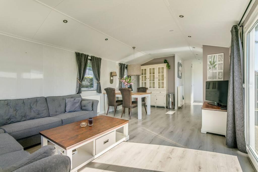 4-Pers. Chalet Met Eigen Parkeerplaats In Veluwe Putten Exterior foto